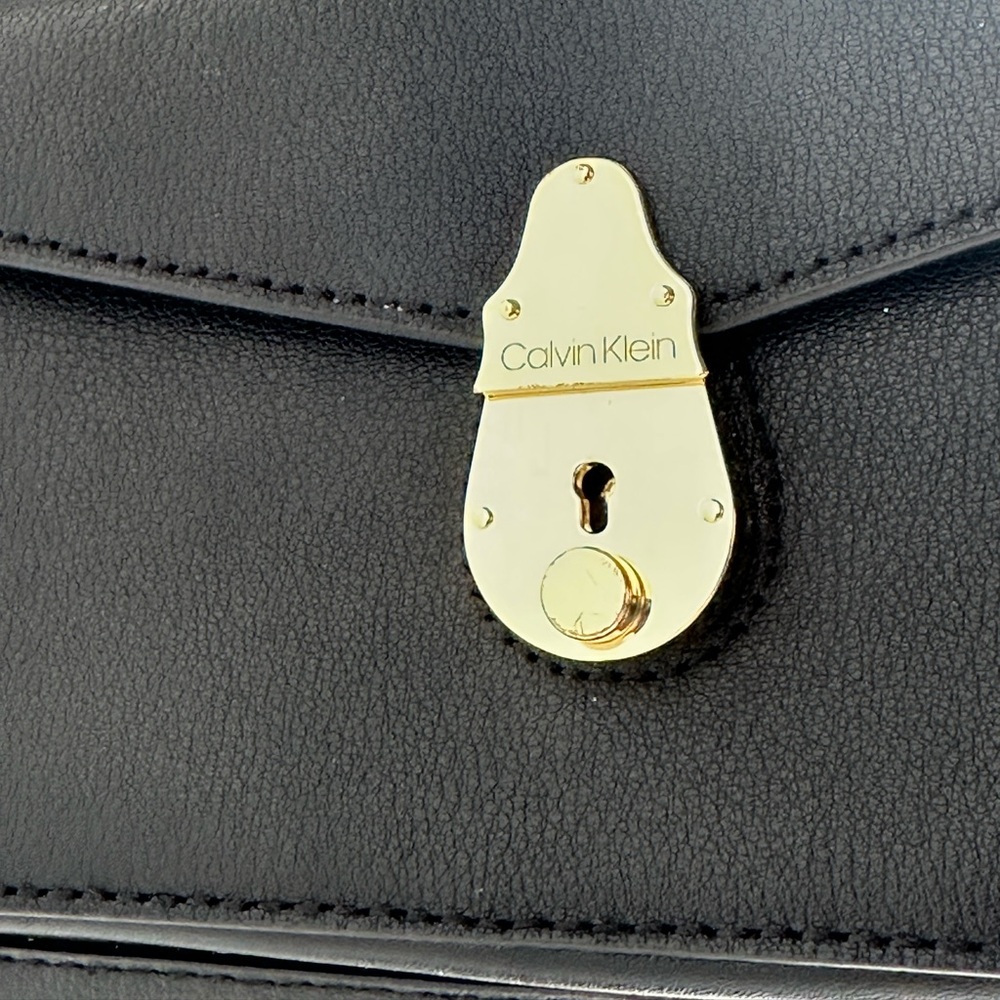 Calvin klein || Woman’s hobo purse black leather bag - Picture 13 of 16